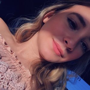 Meet your Posher, Thalia